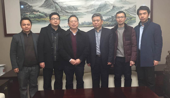 M.A.O.董事长毛厚德一行前往龙8国际电子平台旅行考察