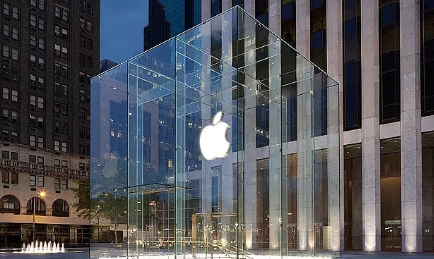 比买iphone手机更主要的，，，，，是逛苹果的地标