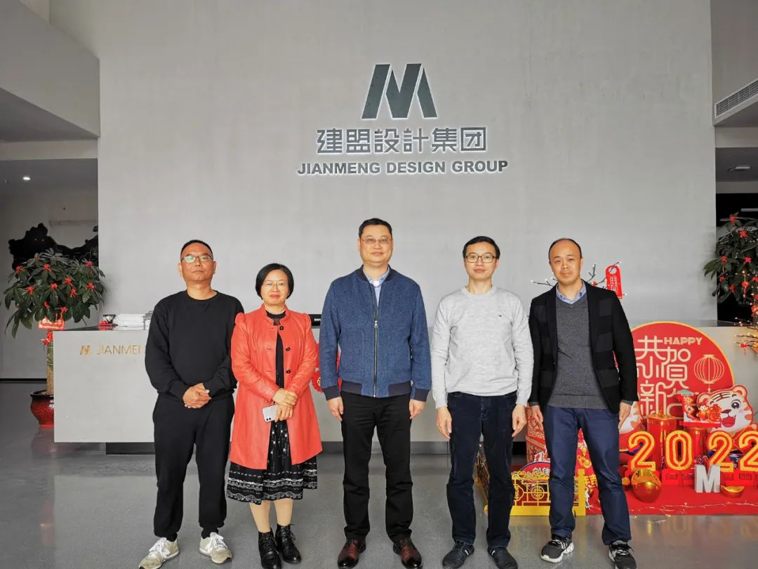 厦门市照明学会张志谦理事长一行莅临龙8国际电子平台考察指导